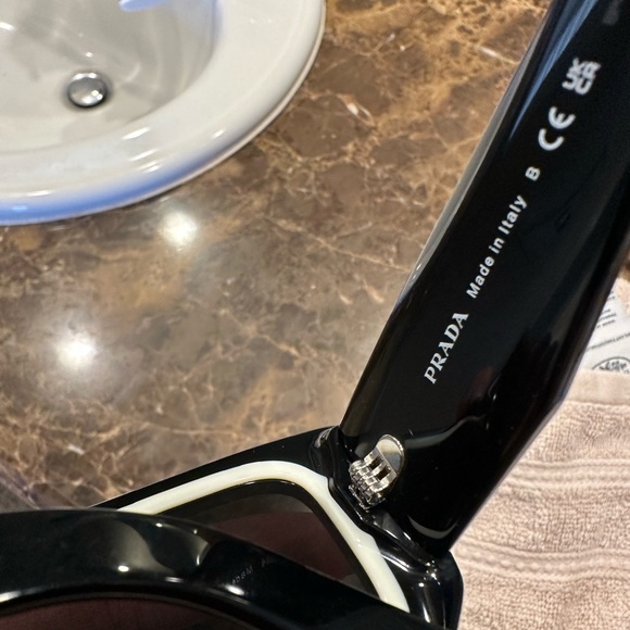 AUTHENTIC 💯 Prada symbole sunglasses Men or unisex black with white trim - Picture 5 of 17